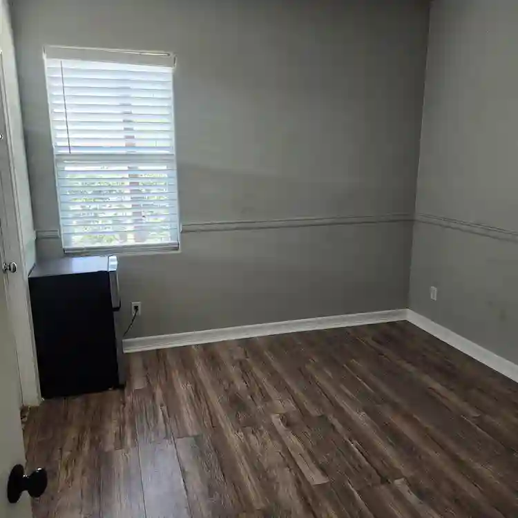 Room For Rent with shared bathroom
