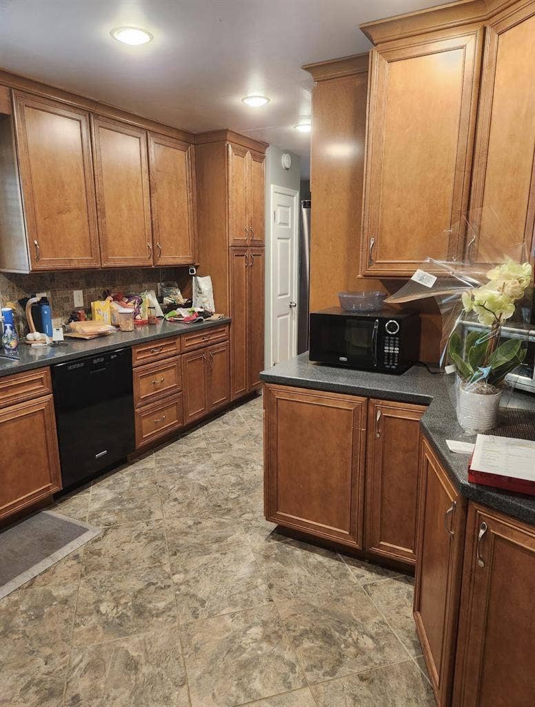 July house, 4 bed 3 bath in Fairfax