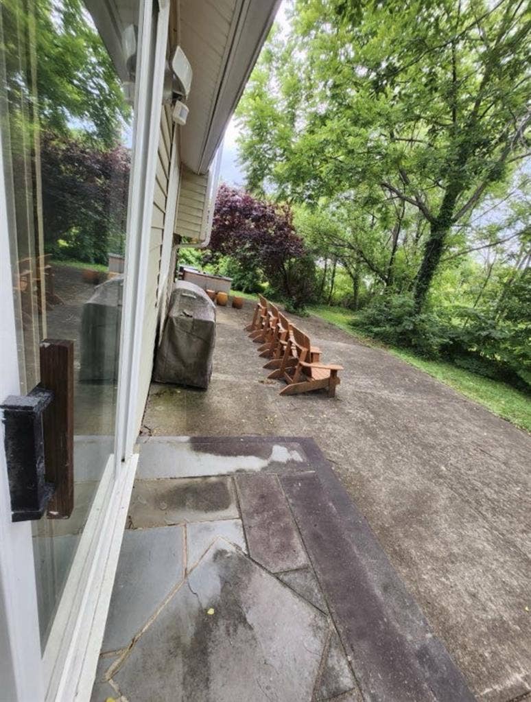 July house, 4 bed 3 bath in Fairfax