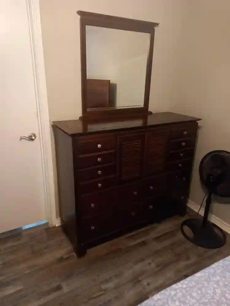 Big beautiful clean room for Rent
