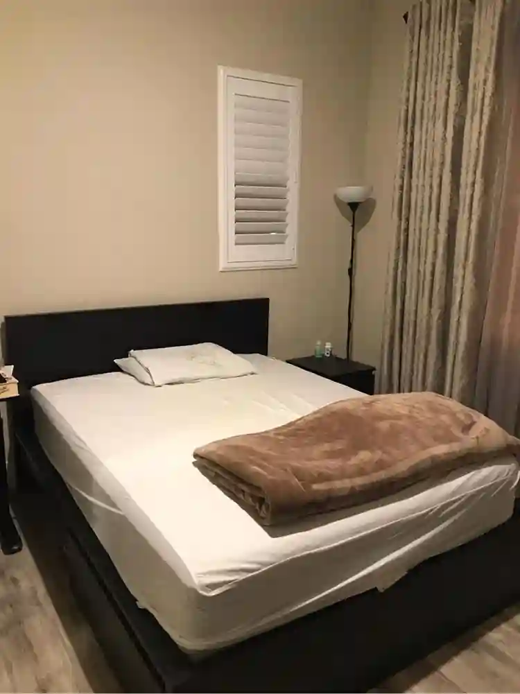 4000 sq ft house with large yard