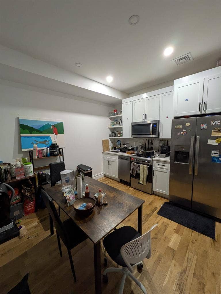 2 Rooms available Sep 1