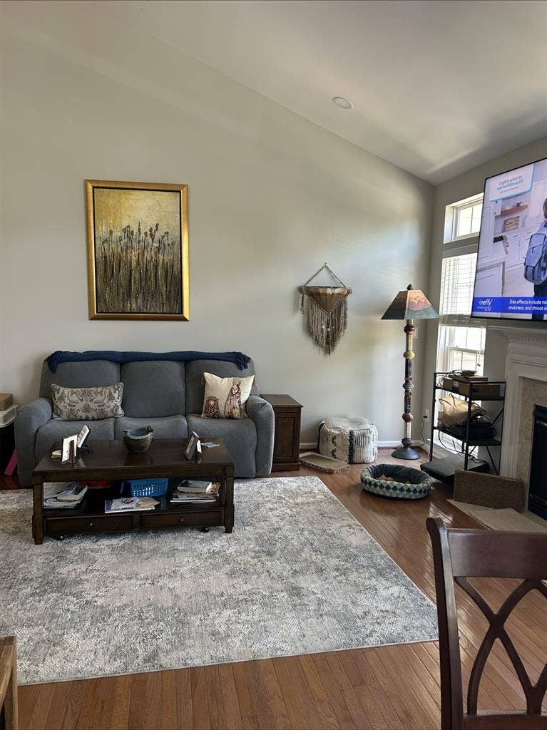 Furnished loft for temporary hou