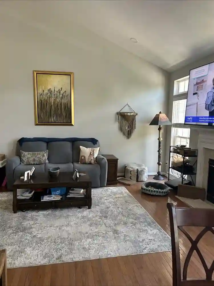 Furnished loft for temporary hou