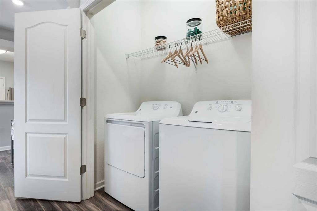 1 bed / 1 bath available