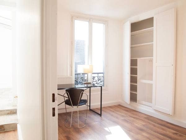 Room in the 11th