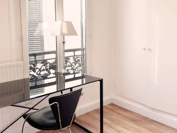 Room in the 11th