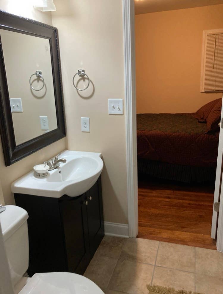 Room Near Lower Southend & Montford