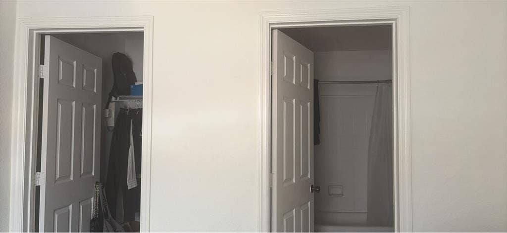 899 Relet room! i cant add mor pics