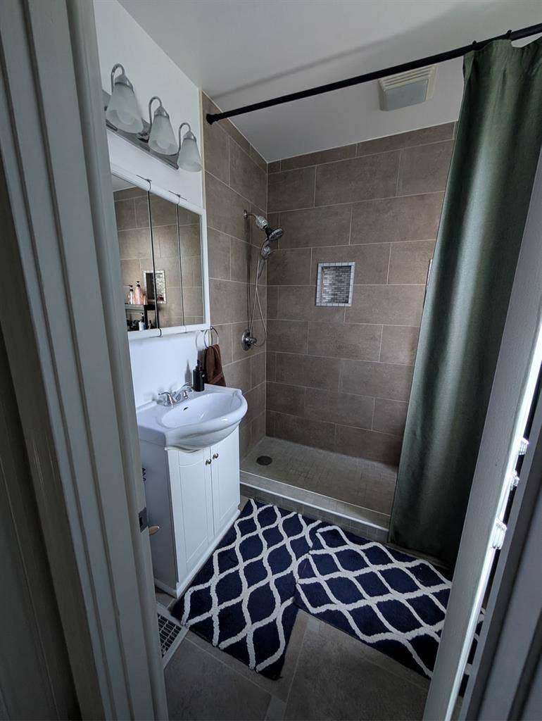 Small room near University of Cincinnati