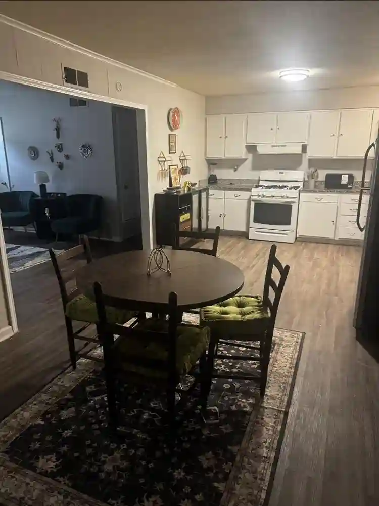 Rooms in collierville TN for rent