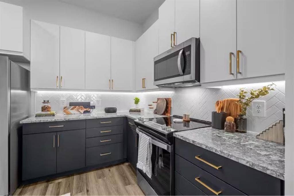 SUBLEASE - JEFFERSON GRANDSCAPEE