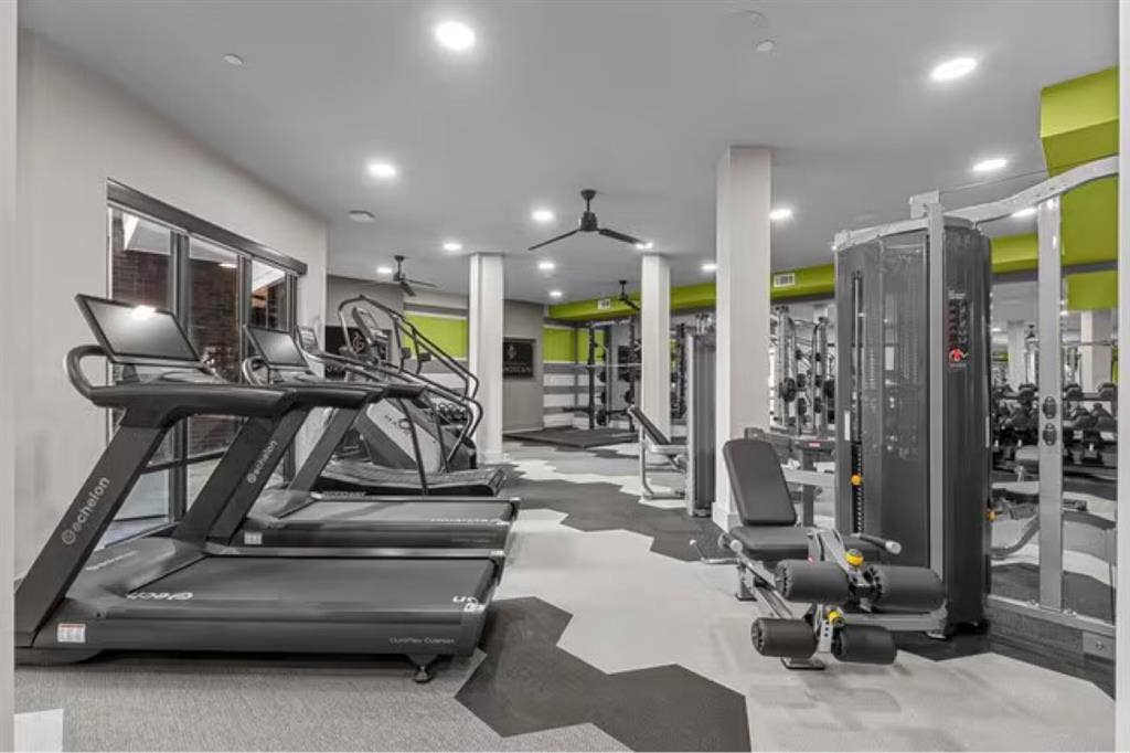SUBLEASE - JEFFERSON GRANDSCAPEE