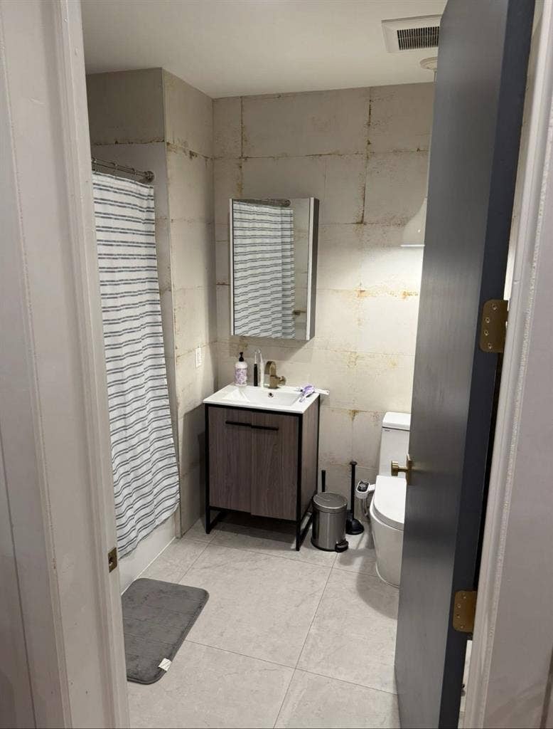 Apartment for sublet