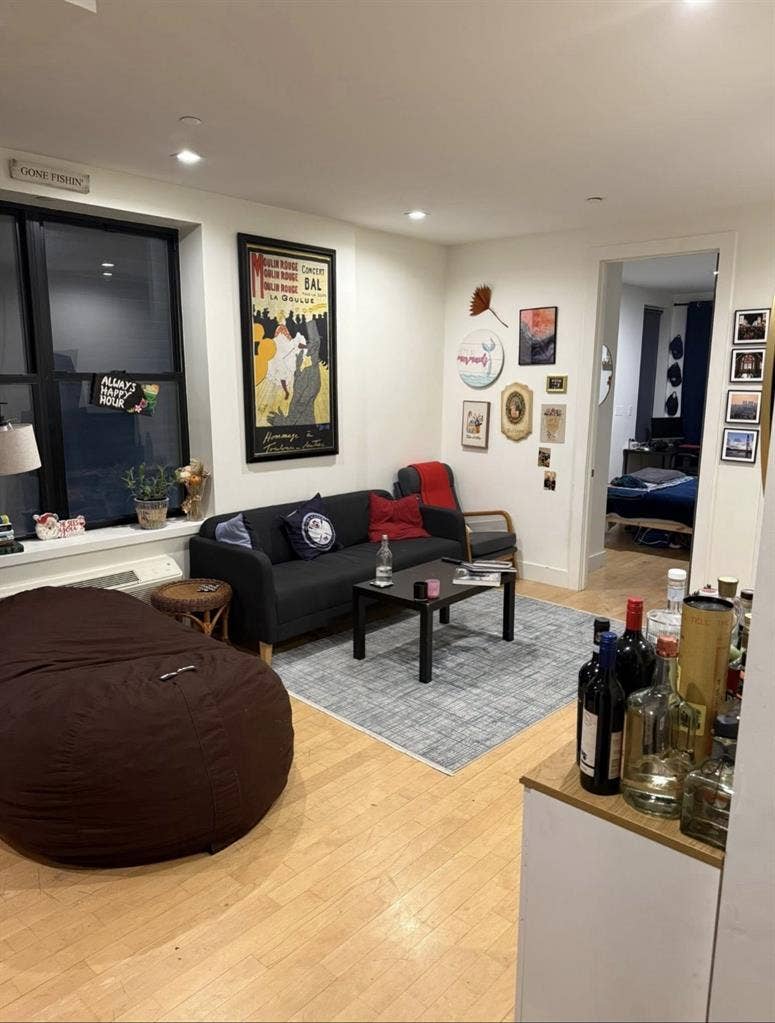 Apartment for sublet