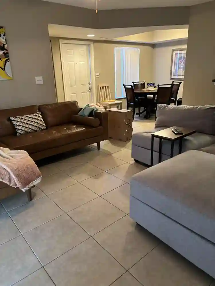 Seeking Easygoing Female Roomate
