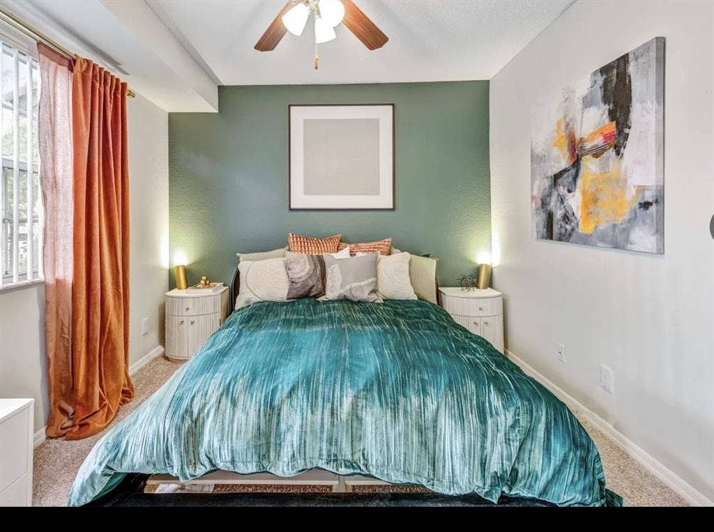 Seeking Easygoing Roomate