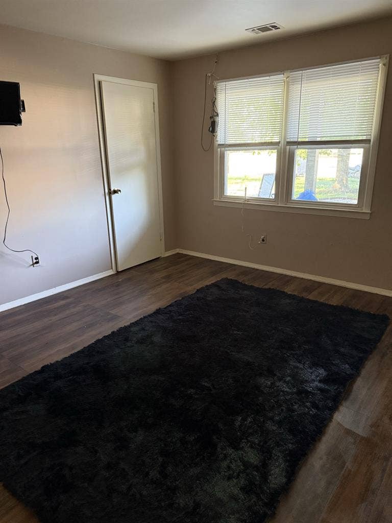 Spacious room for rent