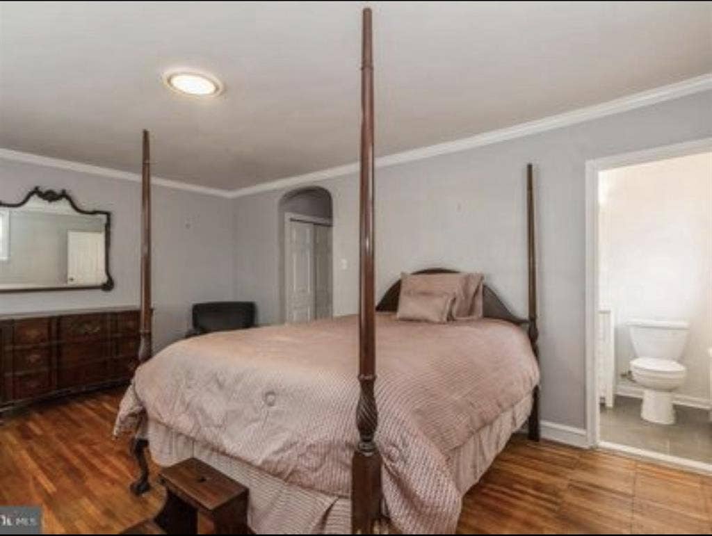 Entire Home or Private Rooms