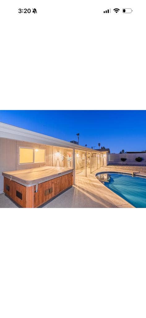 NE Phx renovated home with a pool.