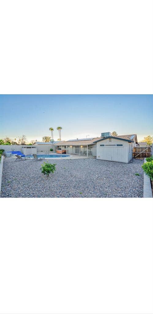 NE Phx renovated home with a pool.