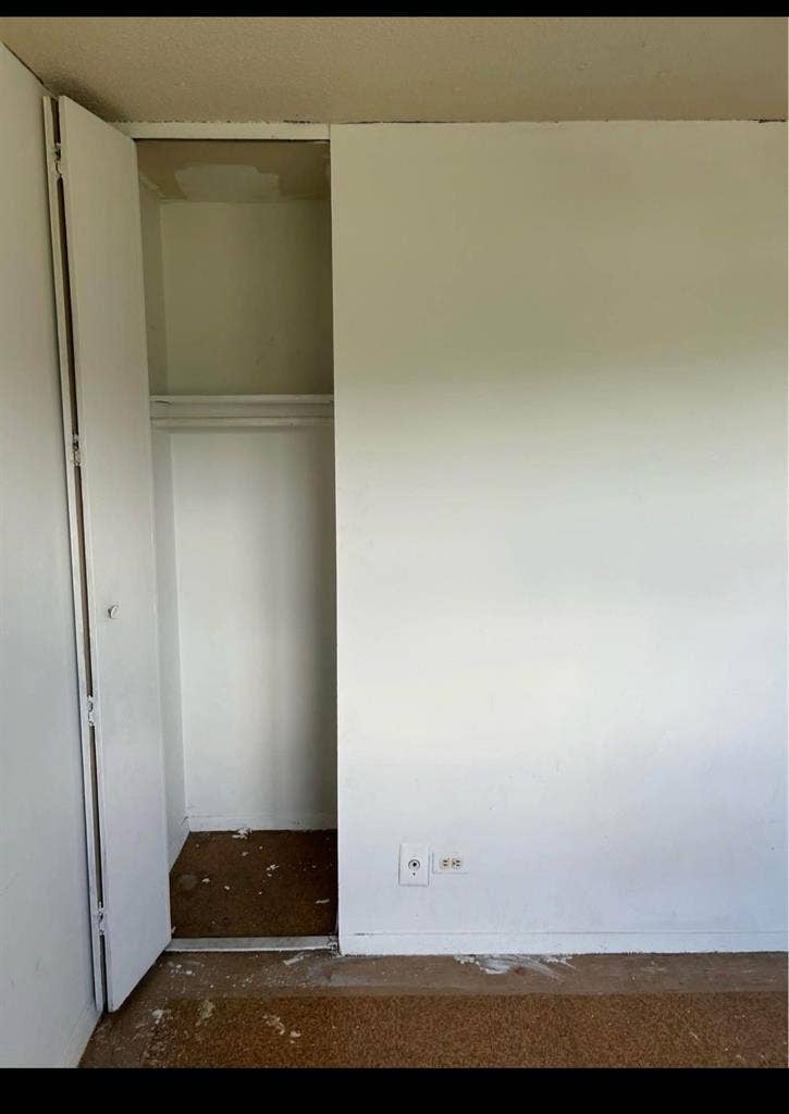 Large room for rent