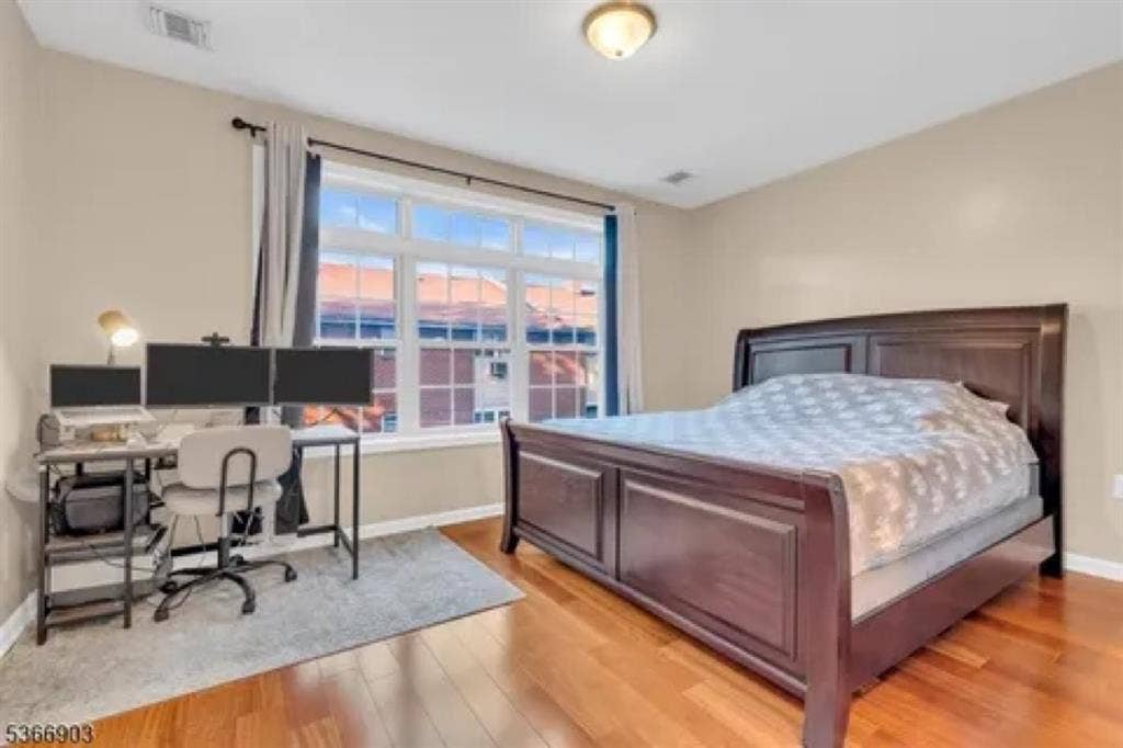 Looking for roommate!