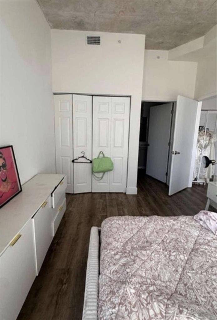 Private Bedroom + Private Bathroom
