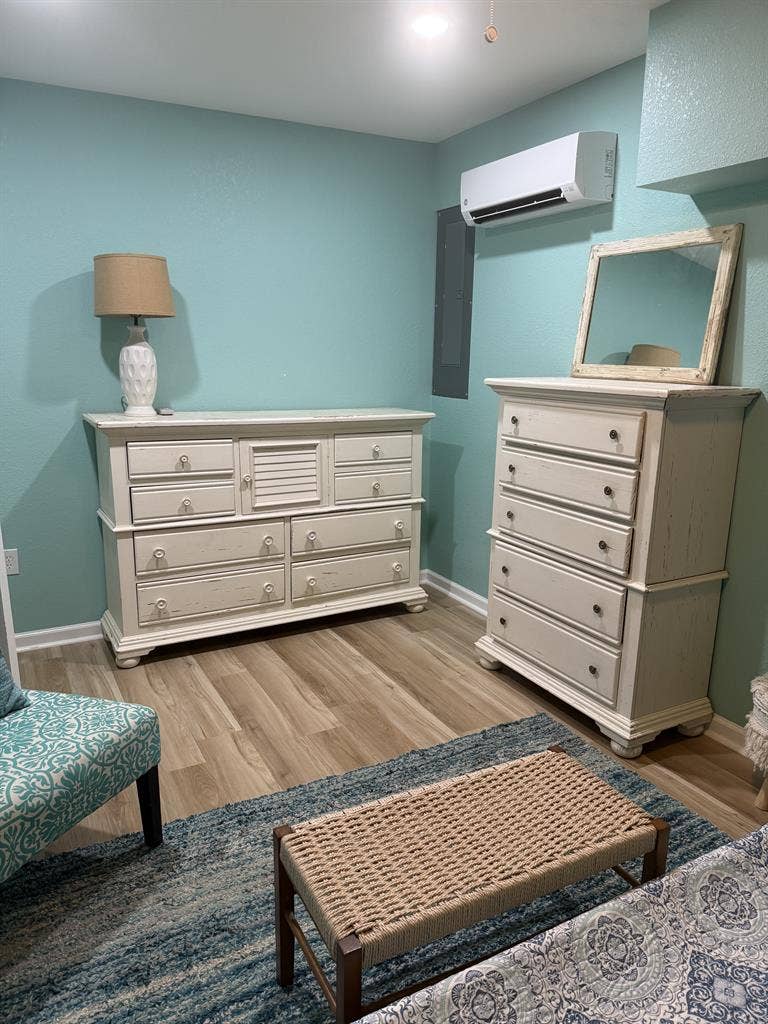 Hampton Va 1 bedroom waterfront