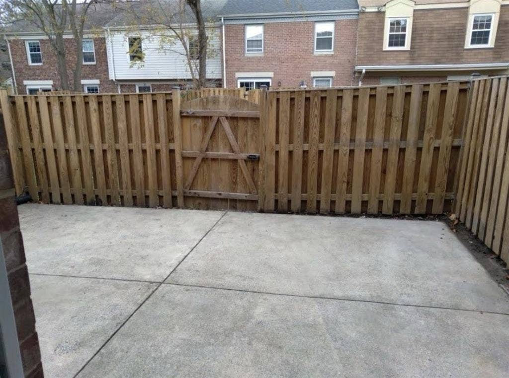 BASEMENT APARTMENT FOR RENT!