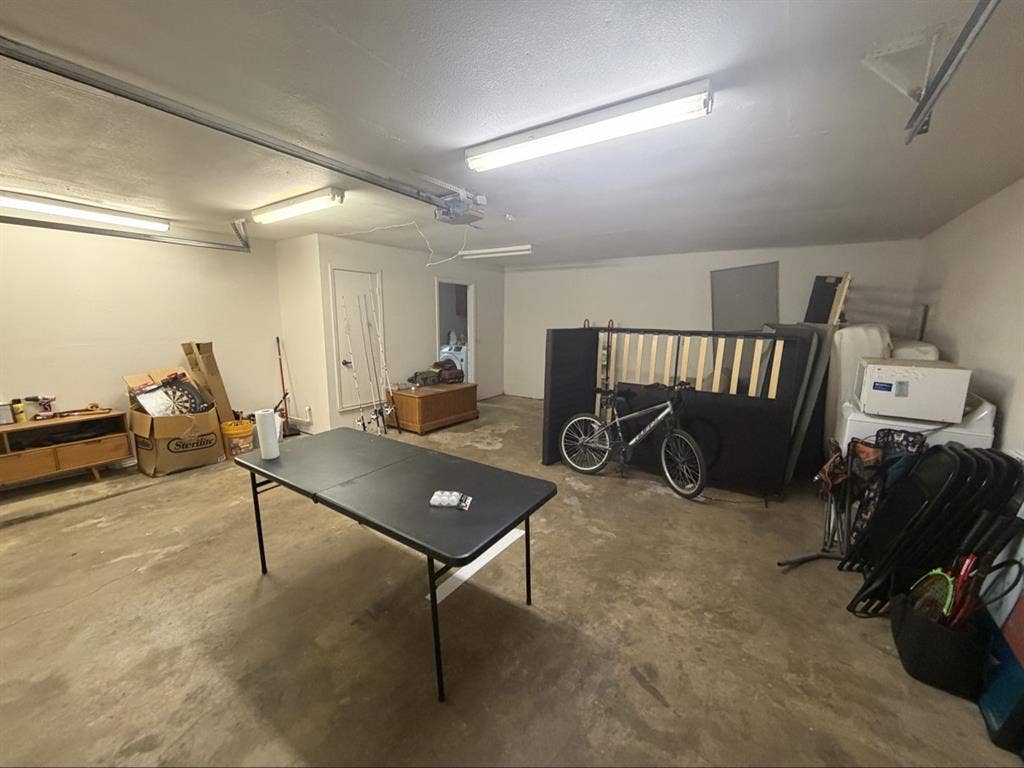 Room for rent Lake Dallas