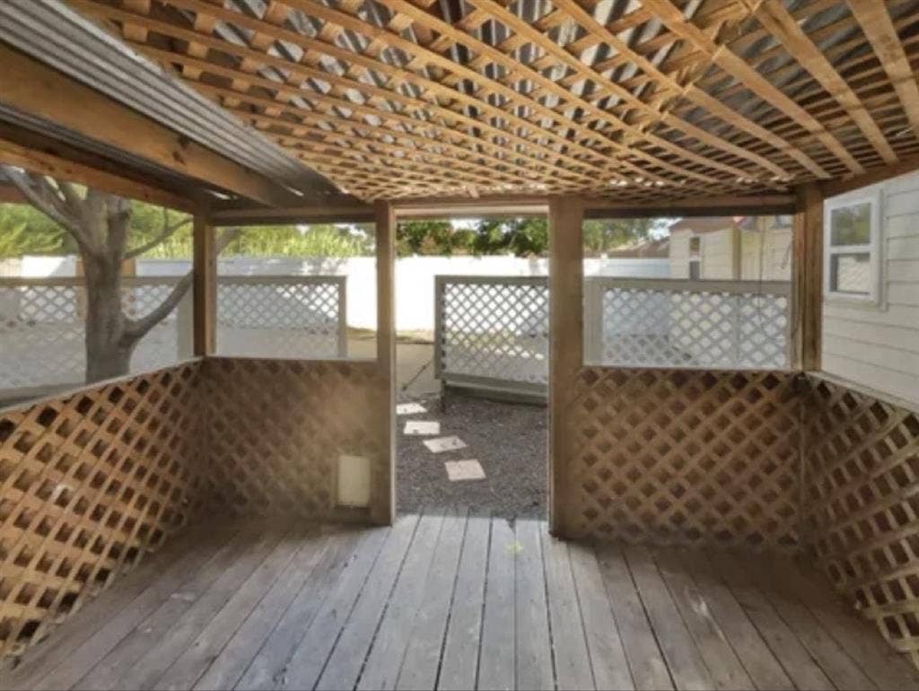 Room for rent Lake Dallas