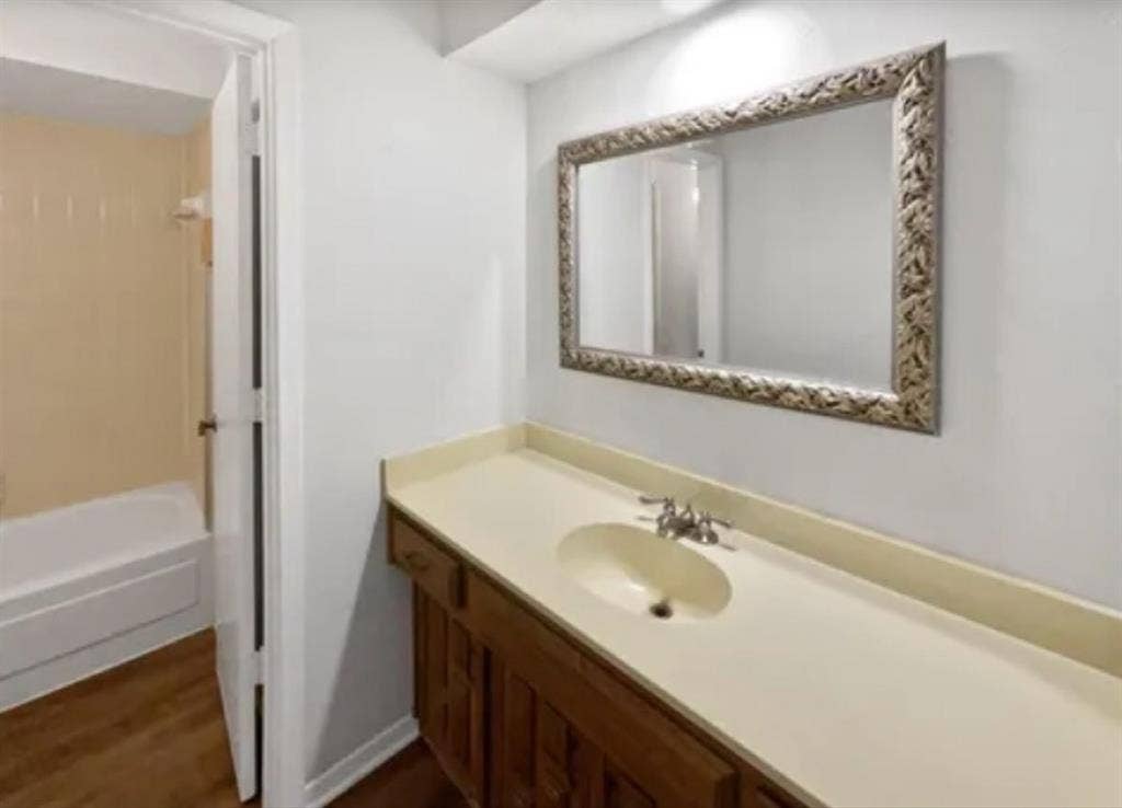 Room for rent Lake Dallas