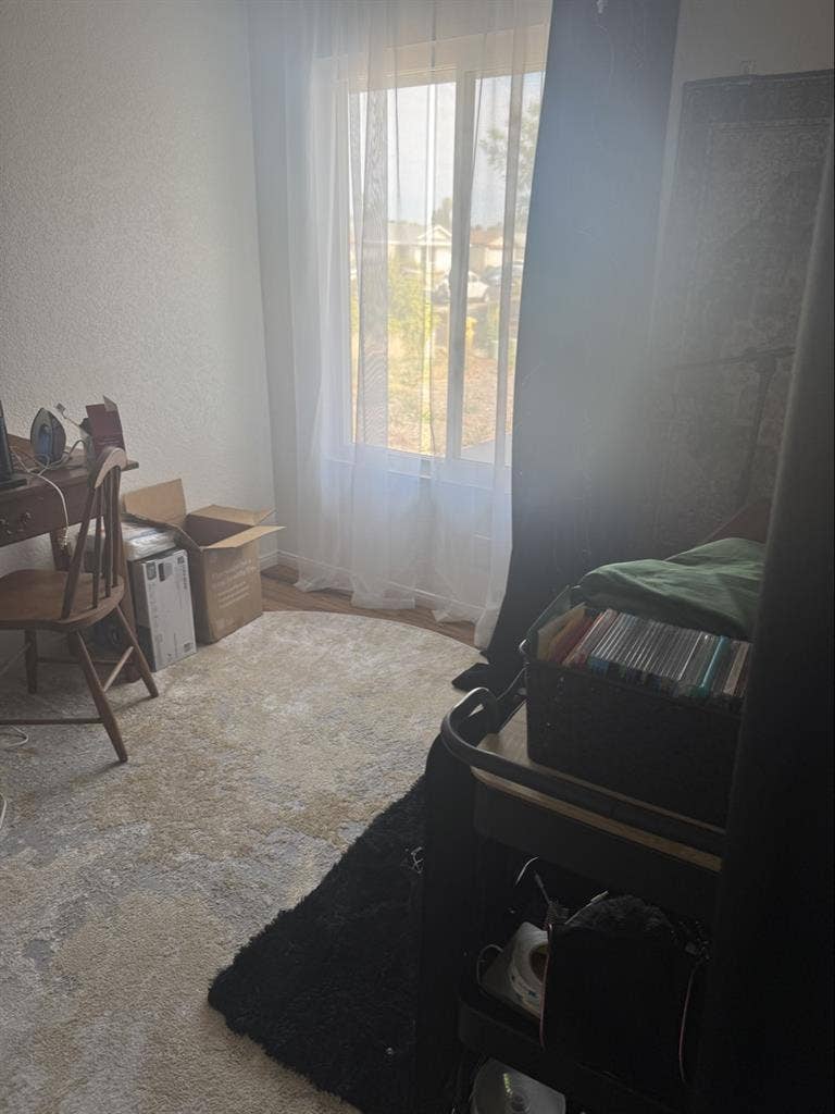 Small room for rent Mira Mesa