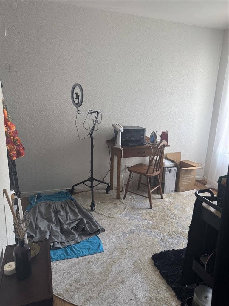 Small room for rent Mira Mesa