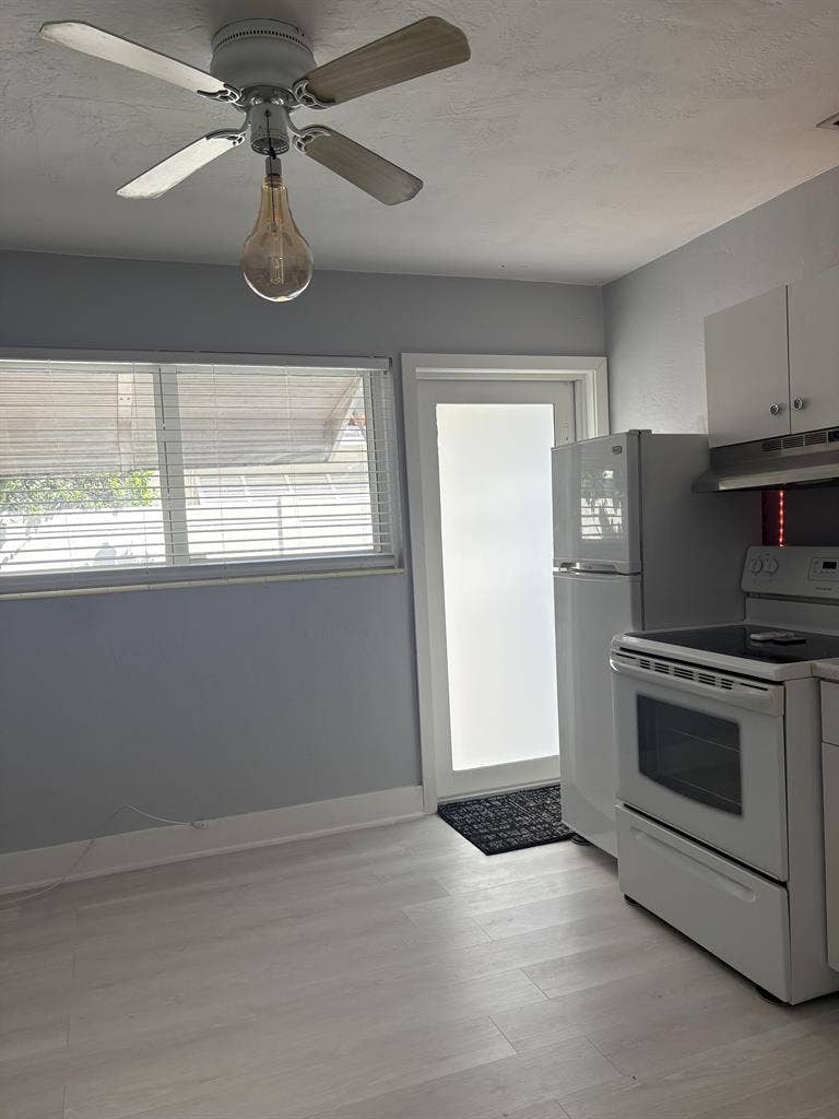 Private Furnished Efficiency