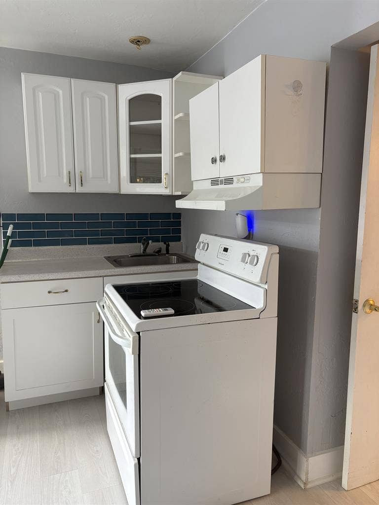 Private Furnished Efficiency
