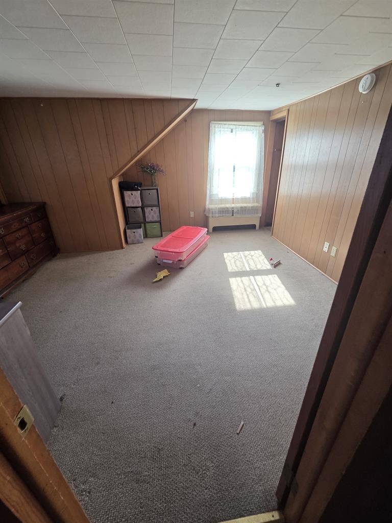 Single dad Looking for a roommate.
