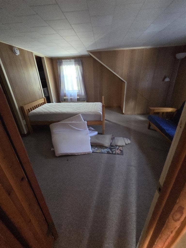 Single dad Looking for a roommate.