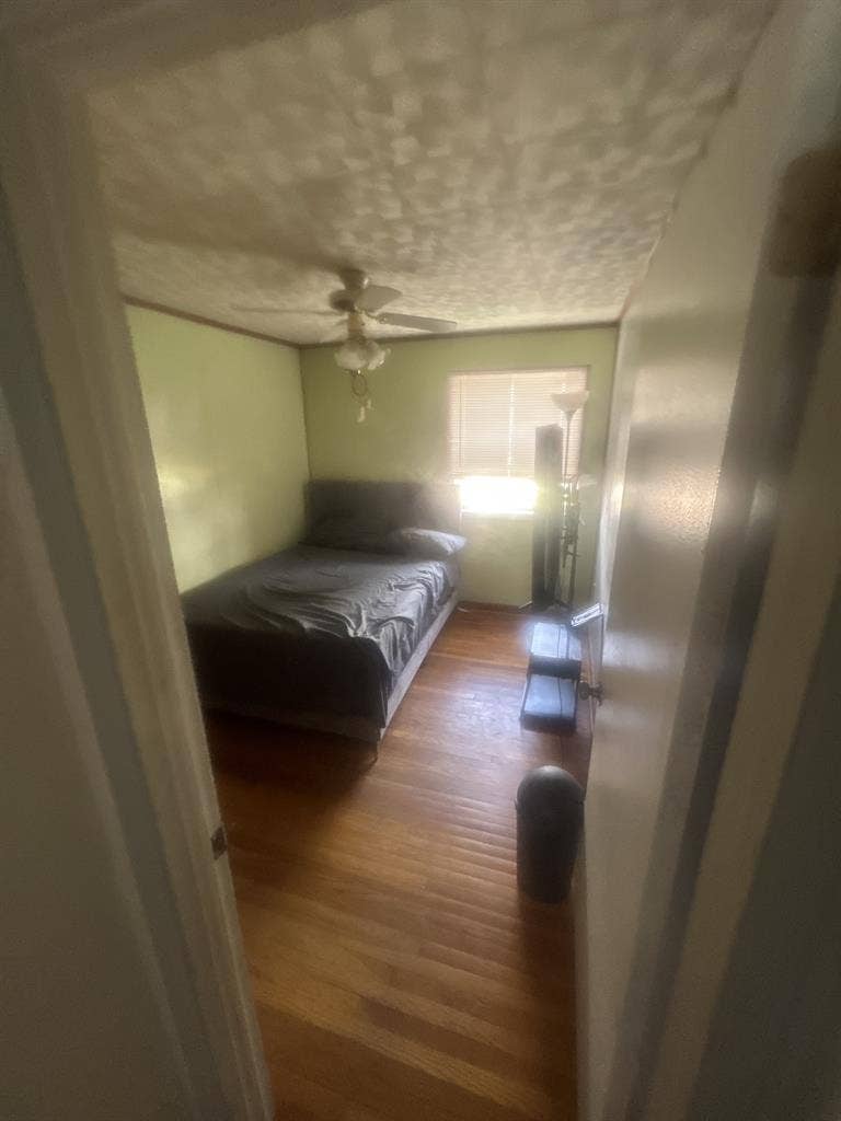 Room for rent