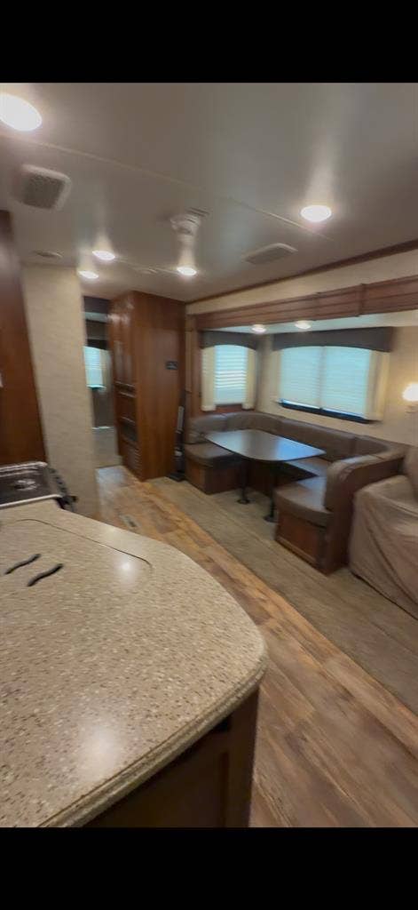 Fully furnish 2 bed 1 bath with TV