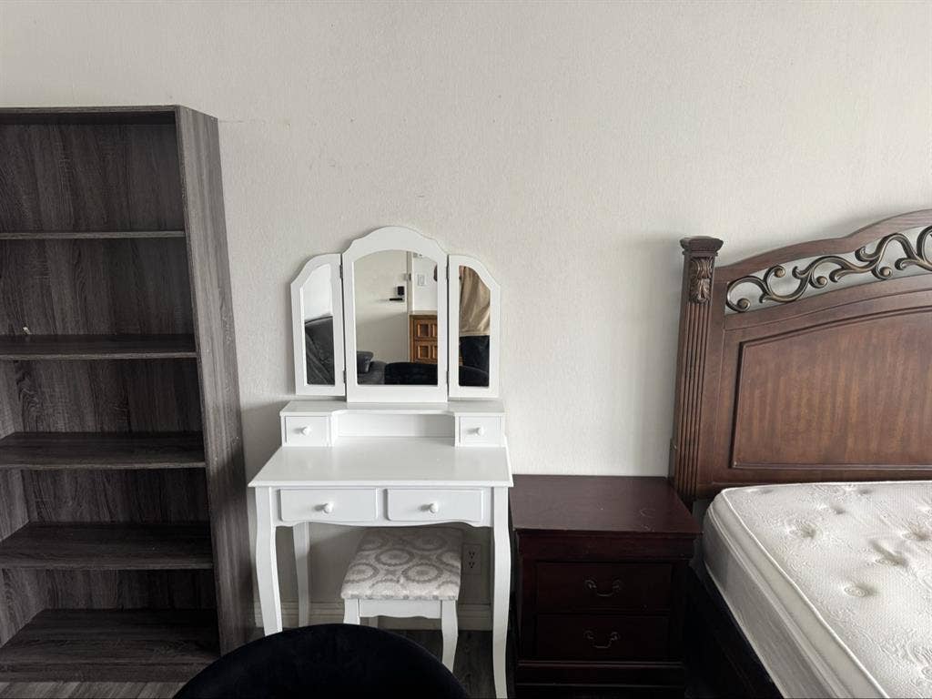Master room for rent