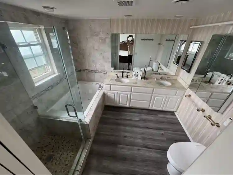 Master room for rent