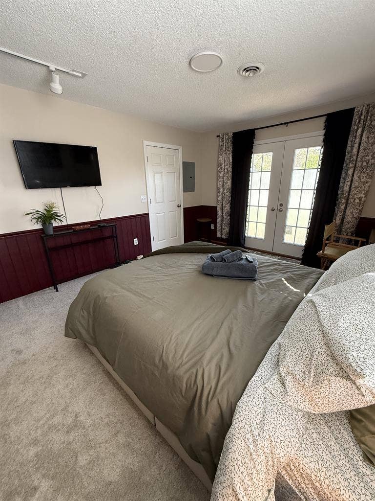 Private Furnished Suite for Rent