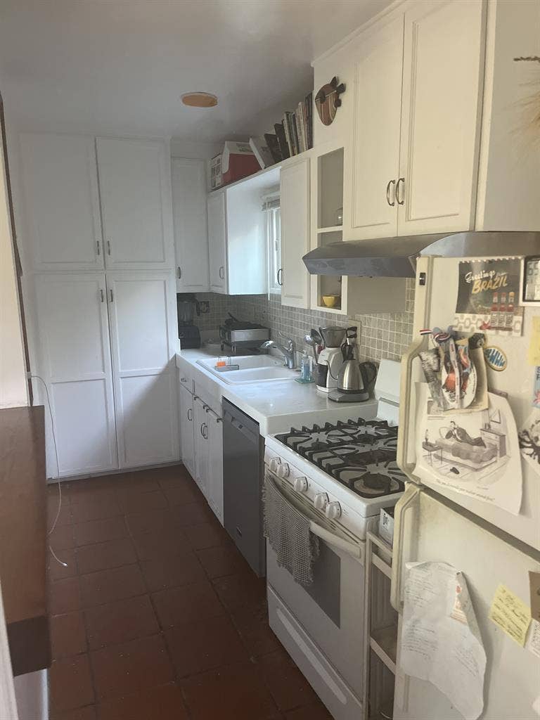 1 br/1 ba sublet from 7/15 - 12/15