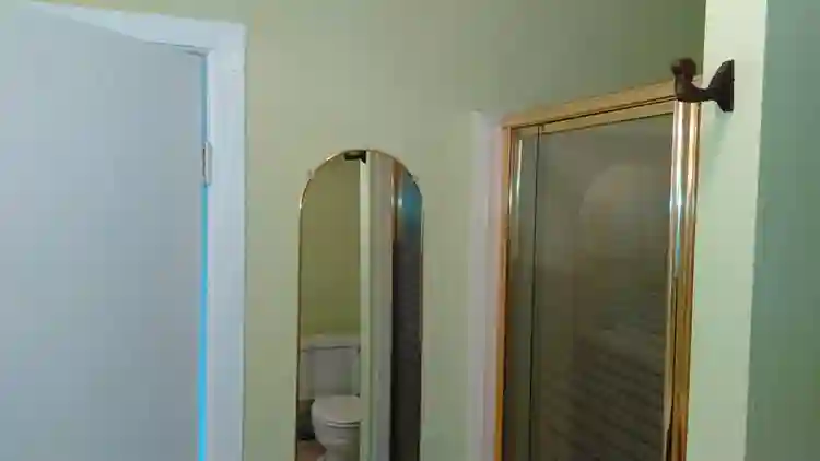 Room for rent - highly walkable!