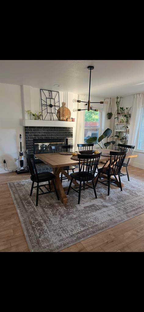 Room available in Antelope!