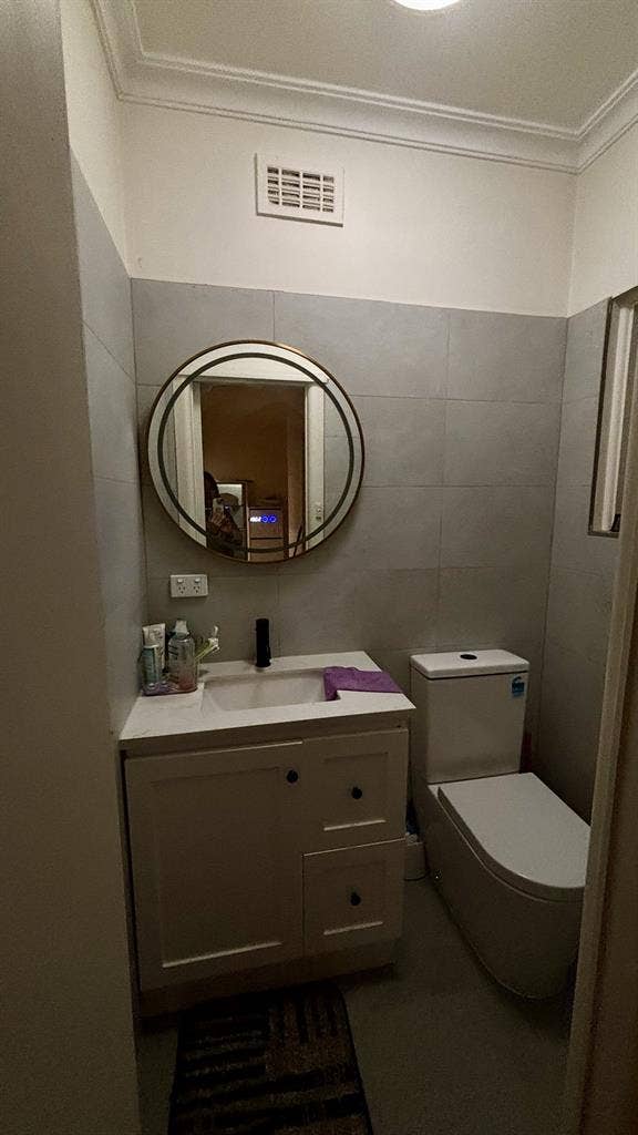 FULLY FURNISHED ROOM FOR RENT