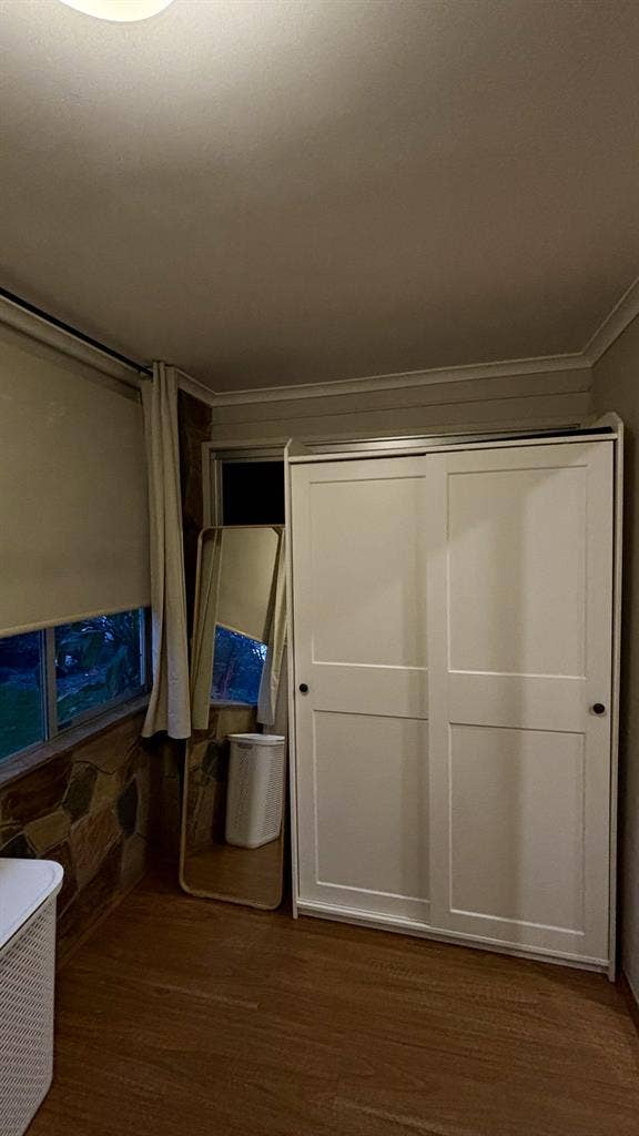 FULLY FURNISHED ROOM FOR RENT