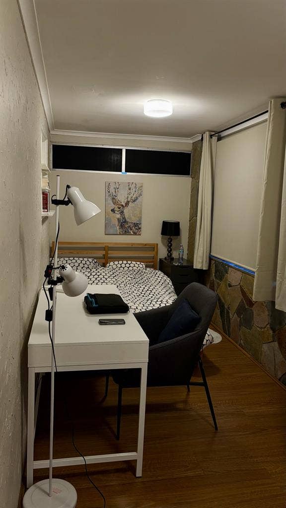 FULLY FURNISHED ROOM FOR RENT